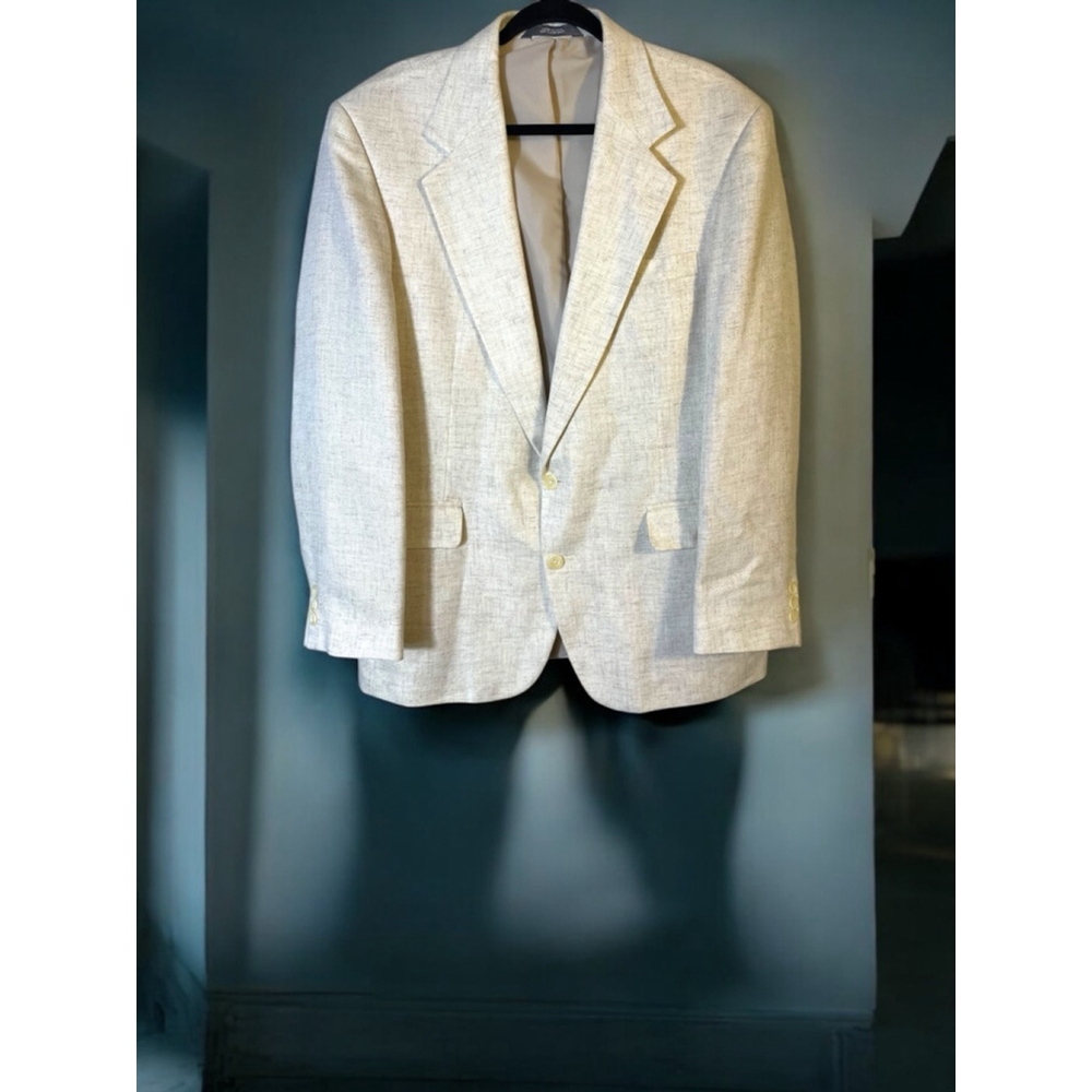 Size 44 Tan Beige Hagar 2 button men’s dressy office church neutral blazer